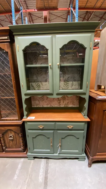 GREEN & NATURAL COUNTRY KITCHEN BUFFET & HUTCH
