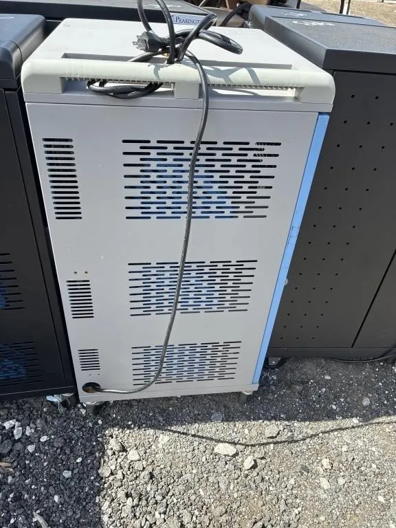 laptop cart