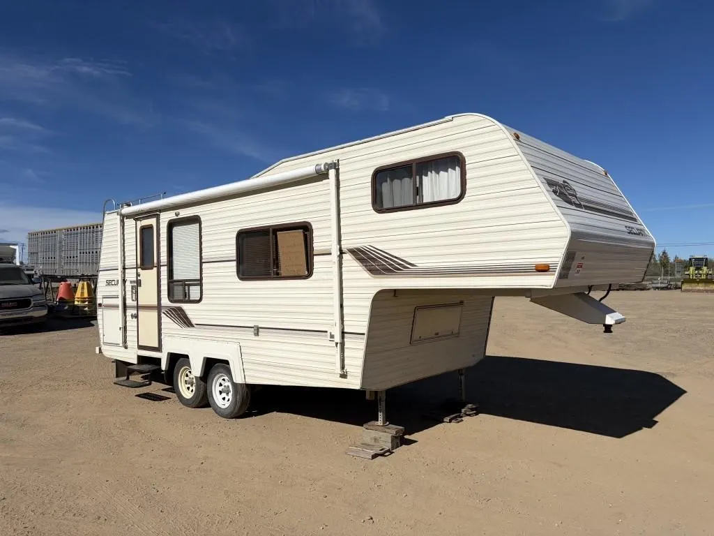 1988 Security Travel Trailer - 24 Ft
