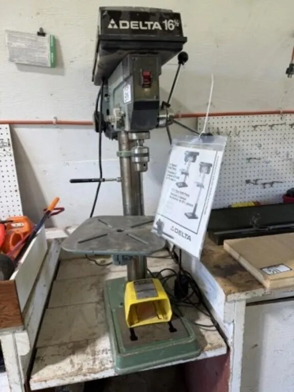 Delta 16 1/2" Bench Drill Press c/w Foot Switch
