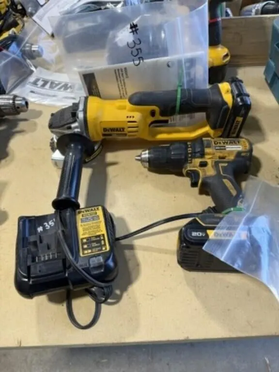 Dewalt 20v Cordless 1/2" Drill and