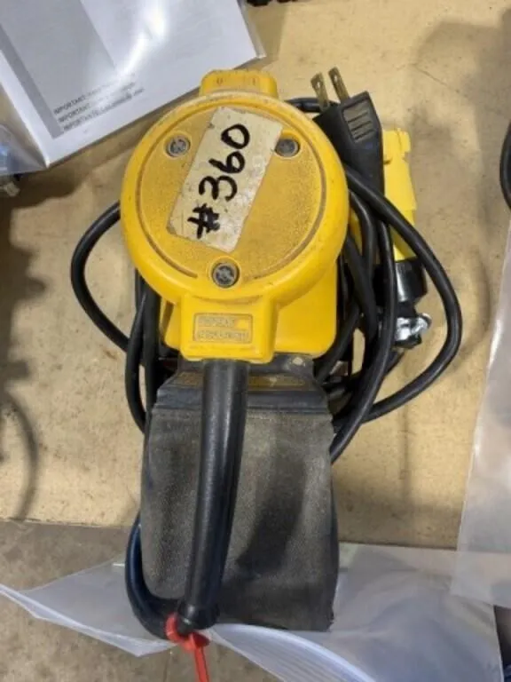 Dewalt Palm Sander