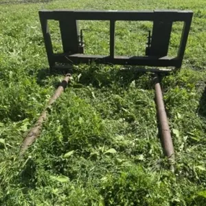 Adjustable Bale Fork to fit JD 640 Loader