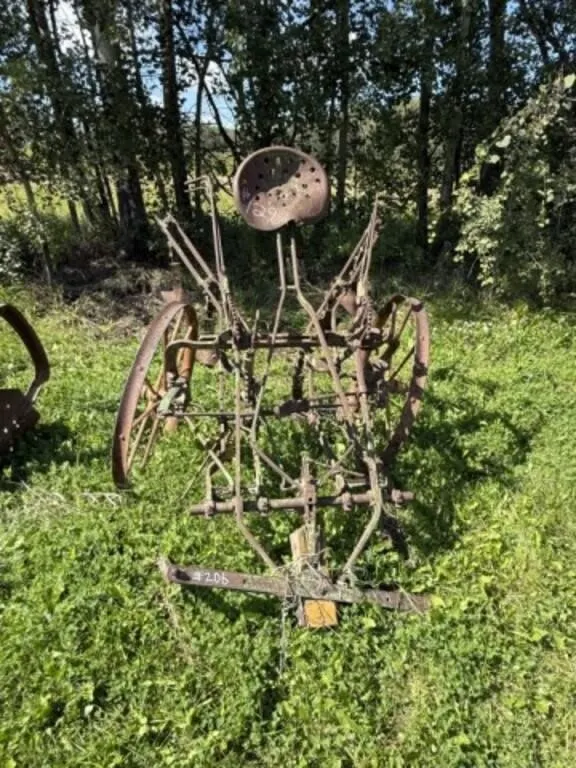 Horse Drawn JD Single Row Riding Cultivator