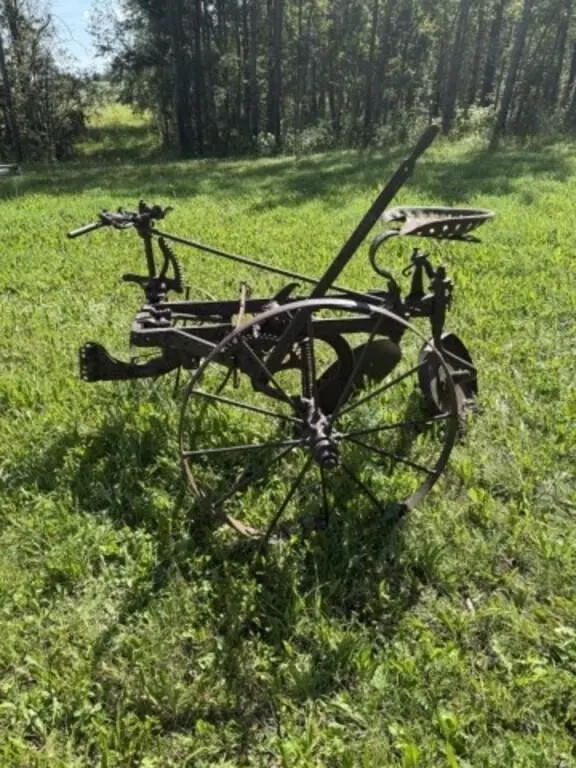 Horse Drawn Massey Harris Sulky Single Bottom Plow