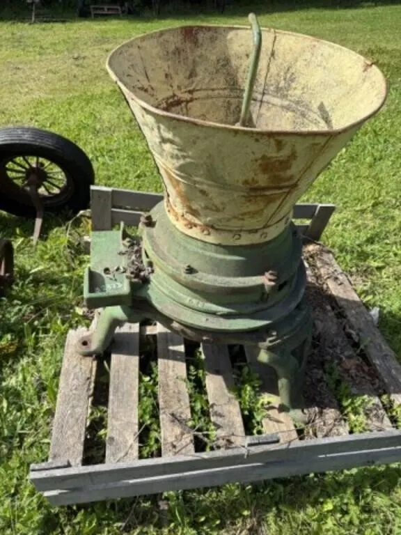 Horse Powered Corn Cob Grinder