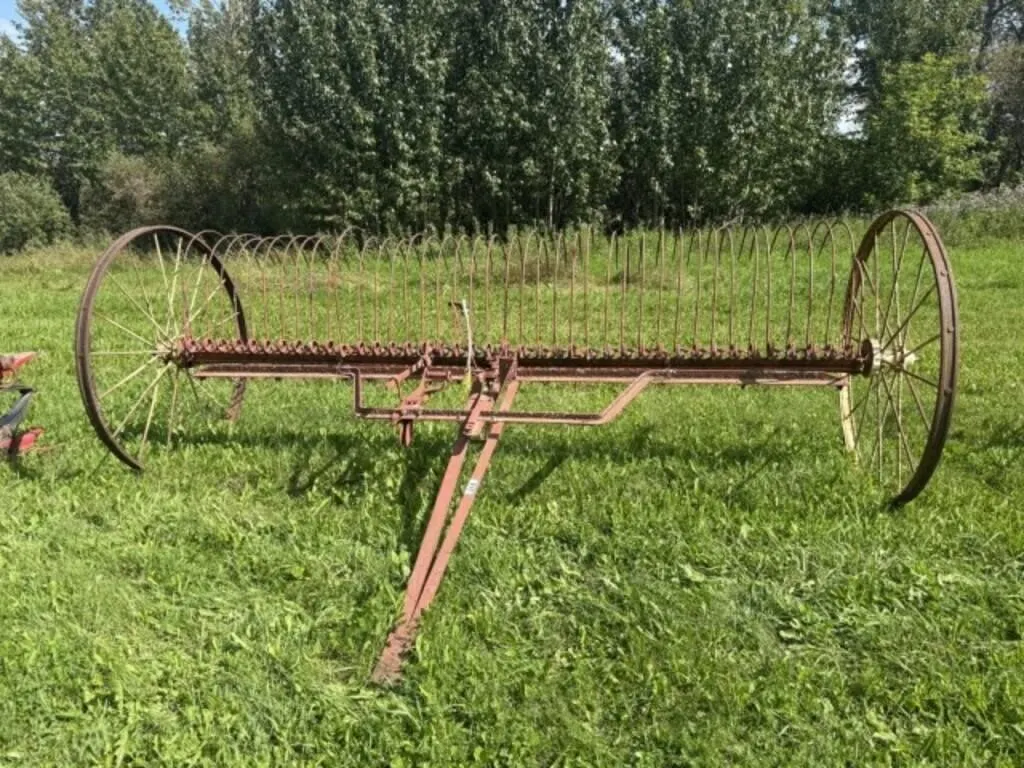 Horse Drawn IHC 12' Ride On Dump Rake c/w