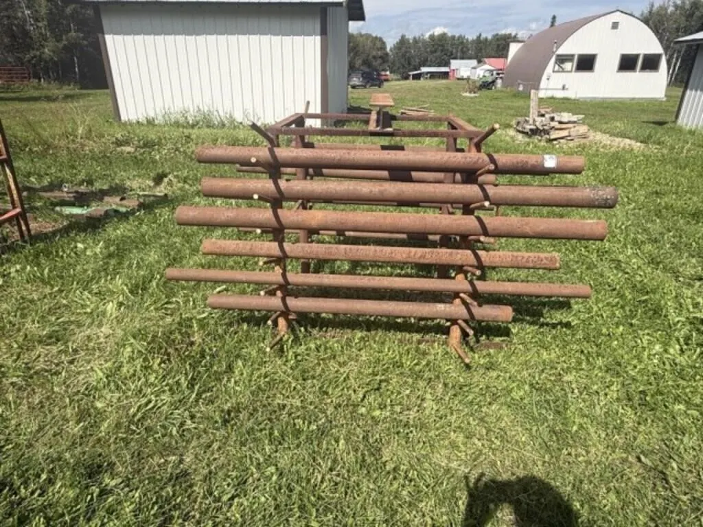 Metal Pipe Rack c/w pipe 28"W x 37"L x 44"H