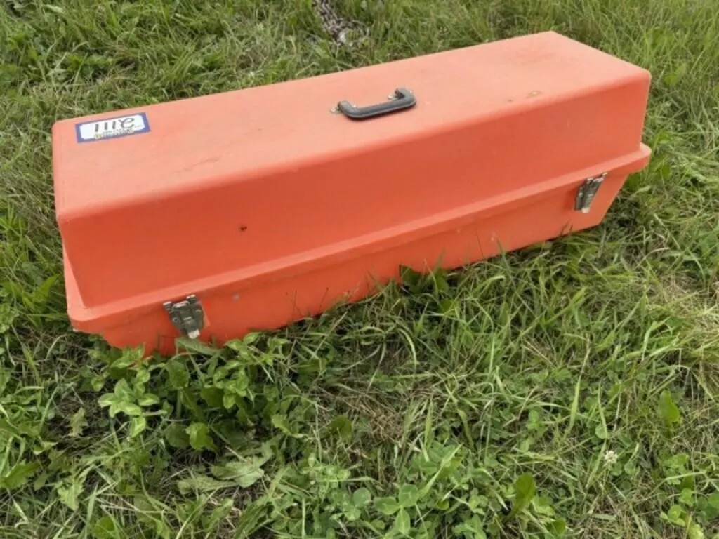 Orange Poly Quad Box