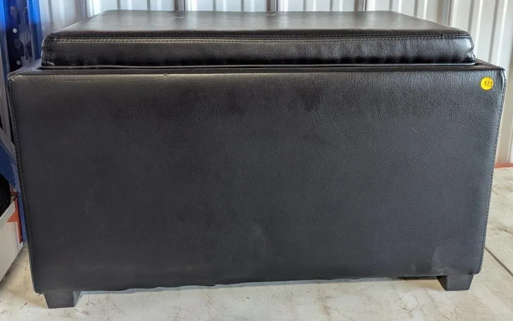 Storage Ottoman 29�Lx16�Wx18�H. *LYS. *NO SHIPPING