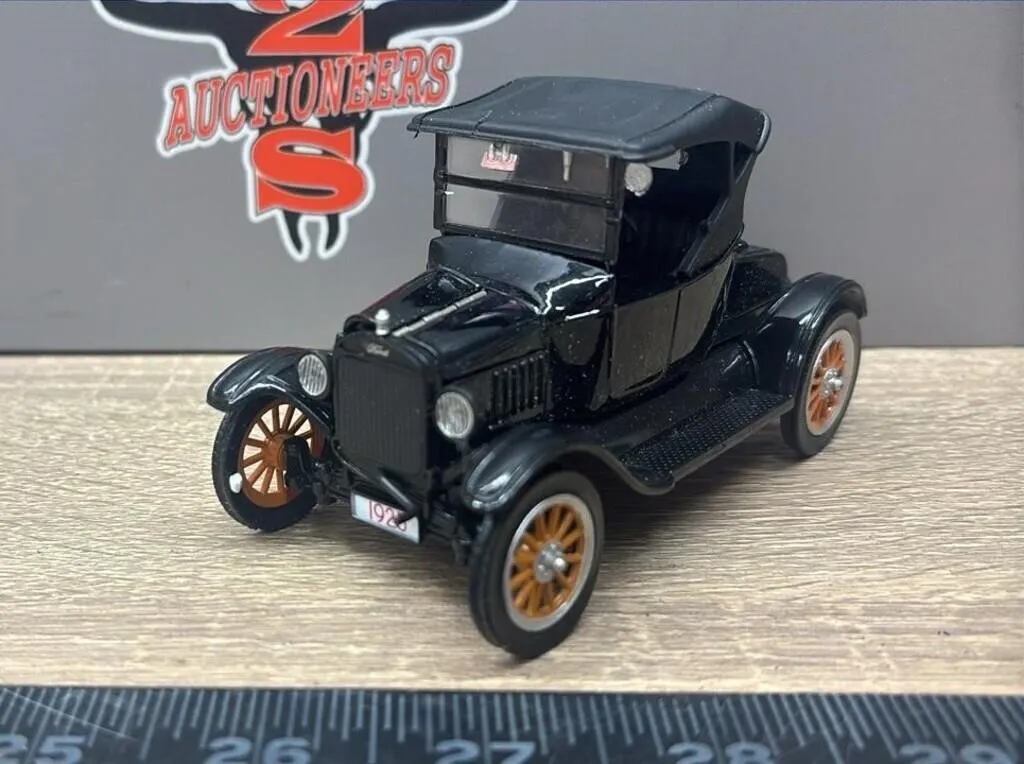 1925 Ford Model T Plastic/Metal Car. China.