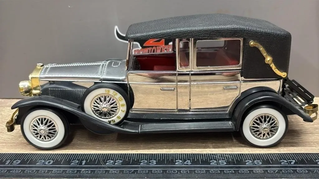 Long Island Co Battery Operated Lincoln Car
