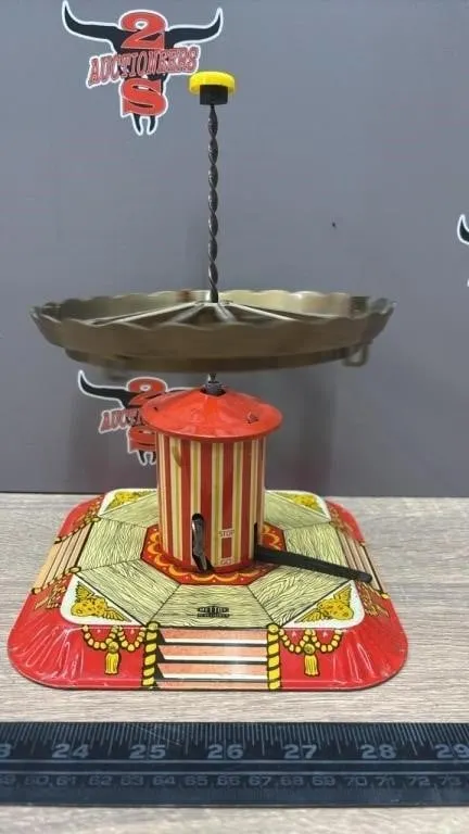 METTOY PLAYTHINGS Carousel Wind Up Tin Working