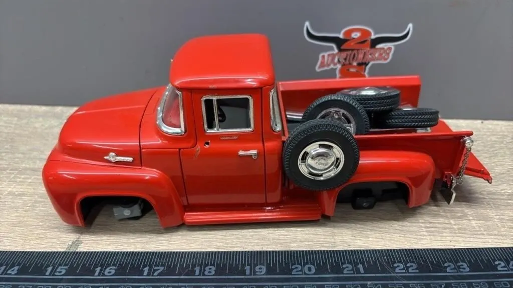 MIRA 1956 Ford F100 1:18 Scale Die Cast Truck.