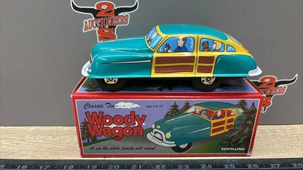 Schylling Classic 7� Tin Woody Wagon w/Box.