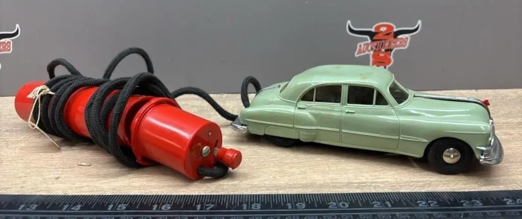 Pontiac Electric 7� Remote Car. Untested.