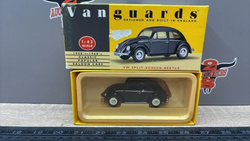 Precision Die Cast VW Split Screen Beetle 1:43.