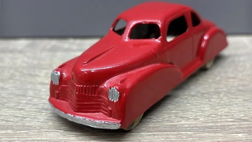 London Toy 5 Passenger Coupe Metal 4� Toy. *DC