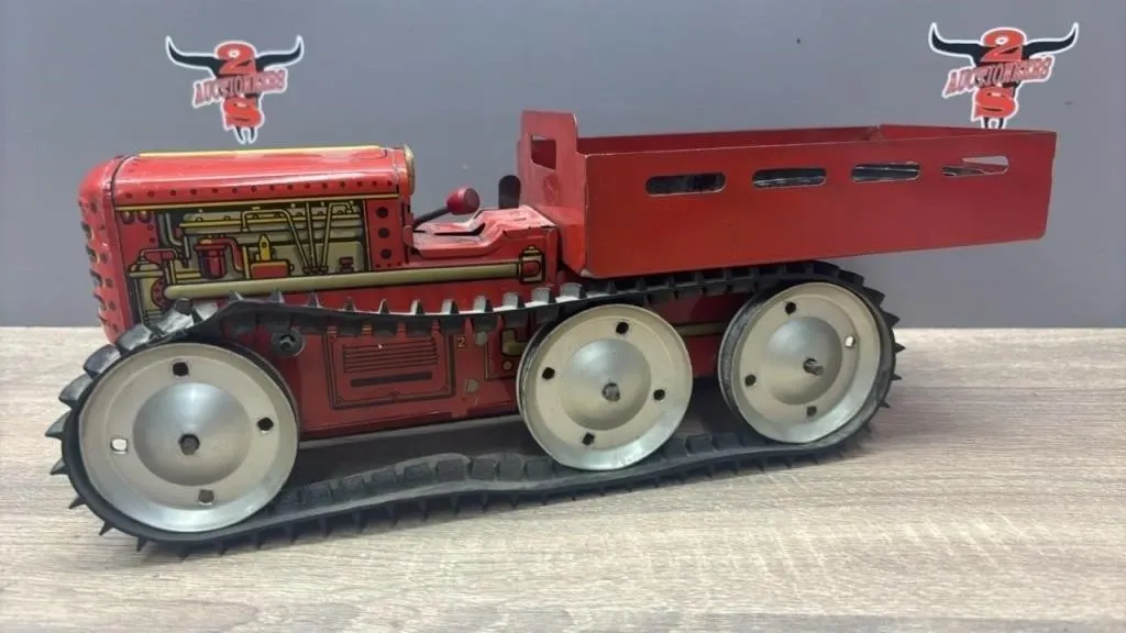 MARX Windup 14� Tin Crawler Hauler Toy.