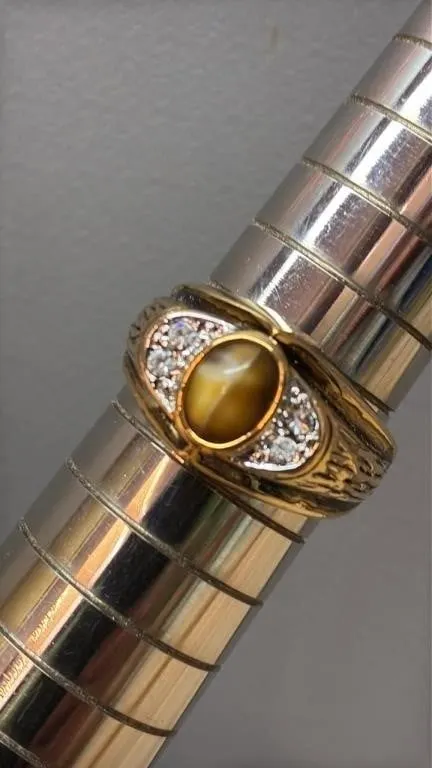 14k Electroplate Gold Ring w/Stones. Size 11.5.