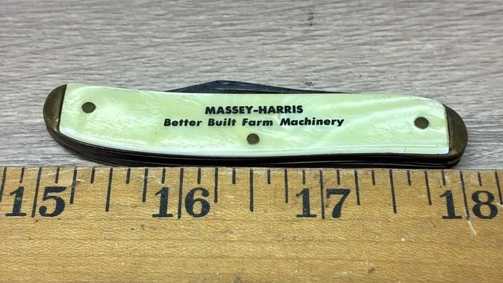 Vintage Massey Harris Pocket Knife. *SC