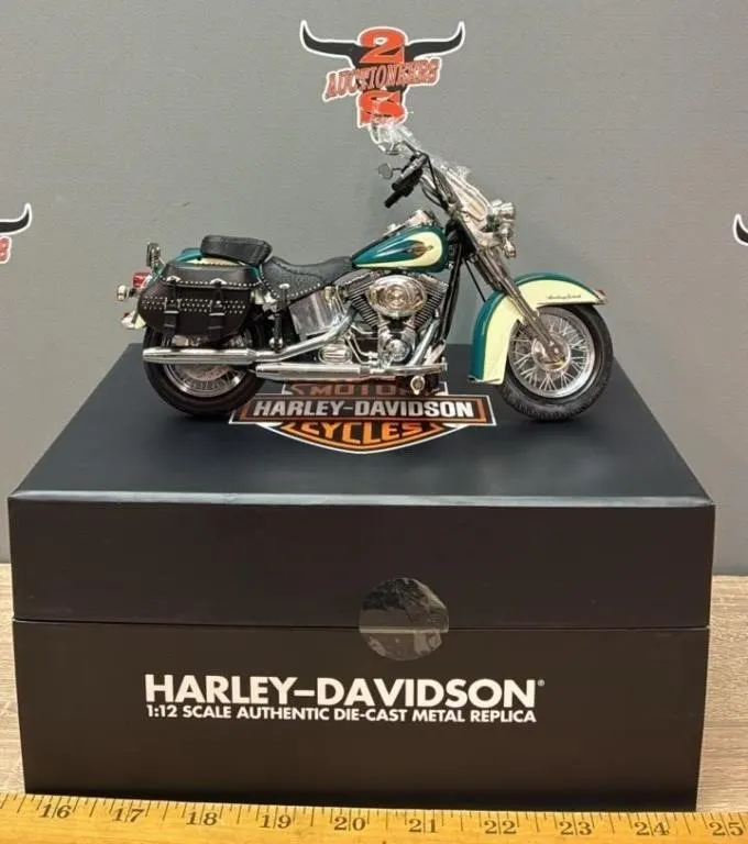 Harley Davidson 1:12 Die Cast Motorcycle