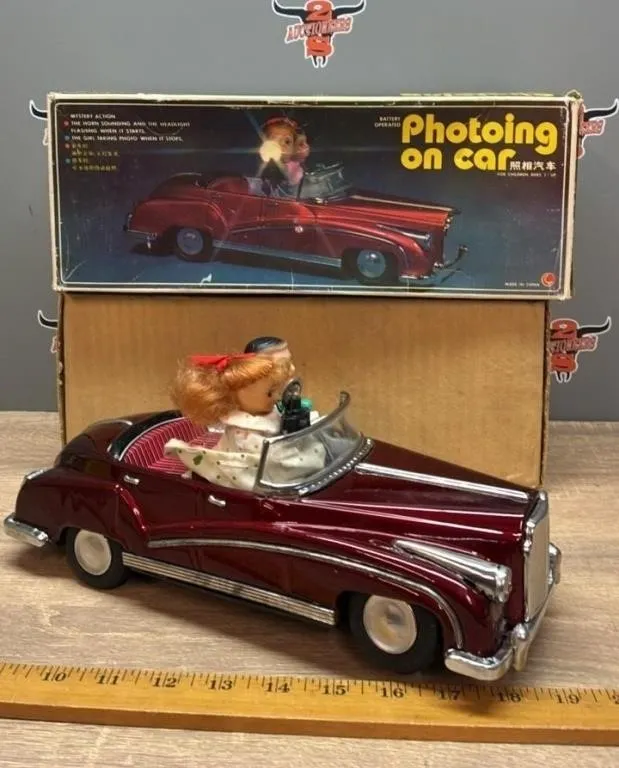 Battery Operated Photo'ing On Car Toy w/Original