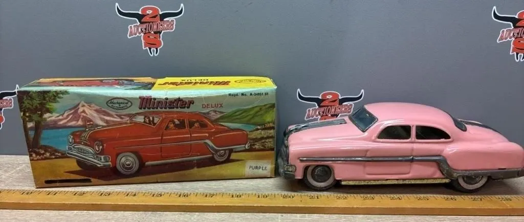 1950�s Minister Delux Friction Car. Pink. Light