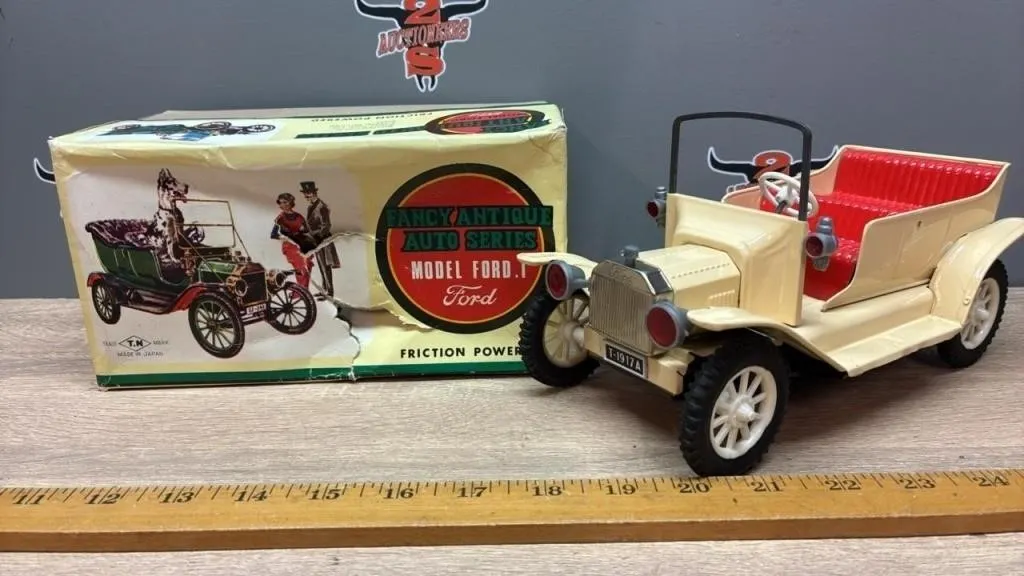 Fancy Antique Auto Series Model T Ford Friction