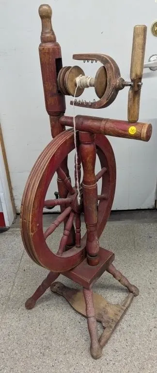 Spinning Wheel. Unknown If Complete. *NO SHIPPING