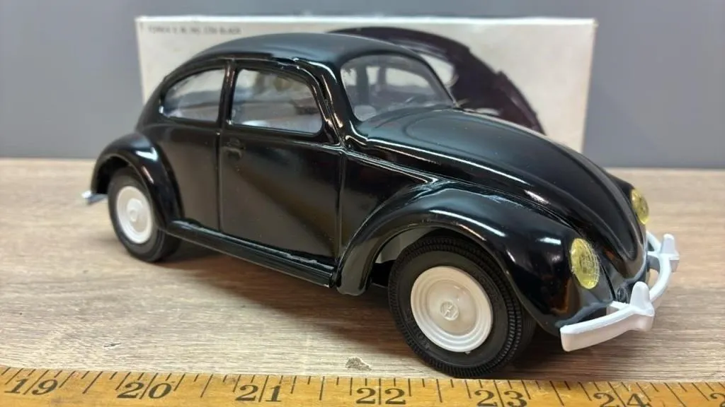 Tonka Volkswagen Beetle. Scuffing on Roof.