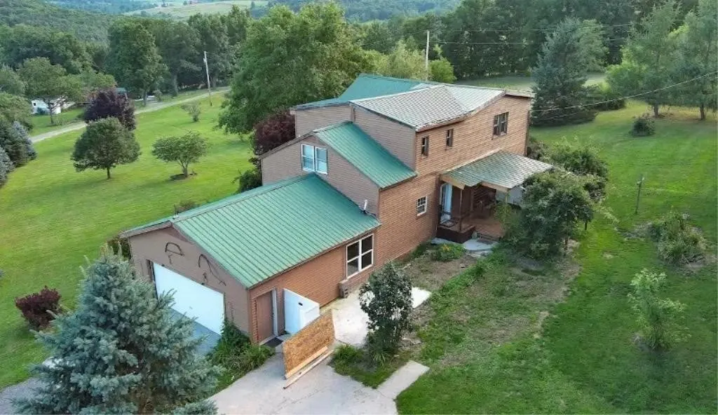 Real Estate - Country Living