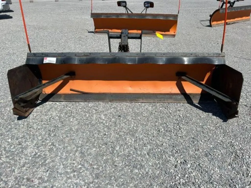 Arctic 8 Ft Hydraulic Reversible Snow Pusher
