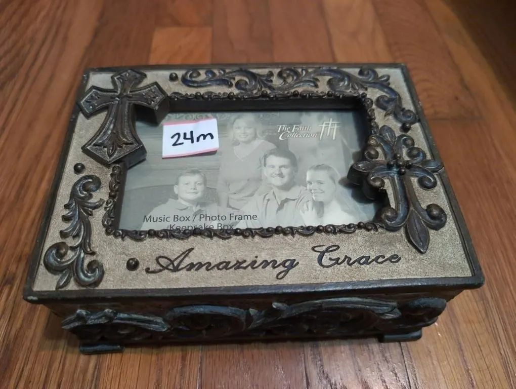 Music jewelry box