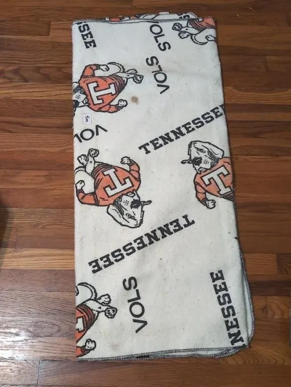Vintage Tennessee Vols blanket