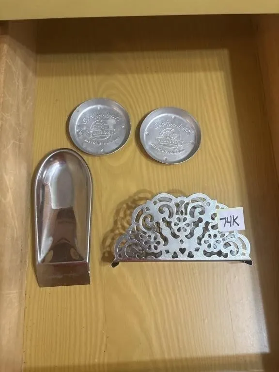 Napkin holder, spoon rest, 2 Stanley coasters