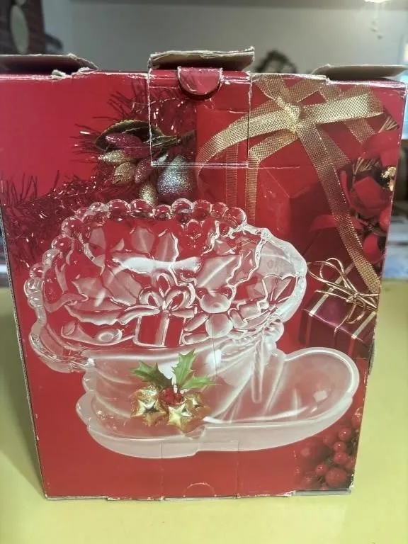 Mikasa Crystal Santa boot tray