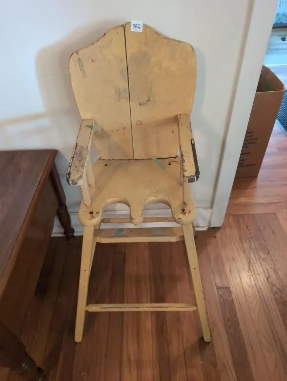 Vintage wooden high chair needs work
