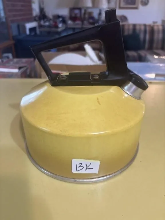 Harvest gold tea kettle