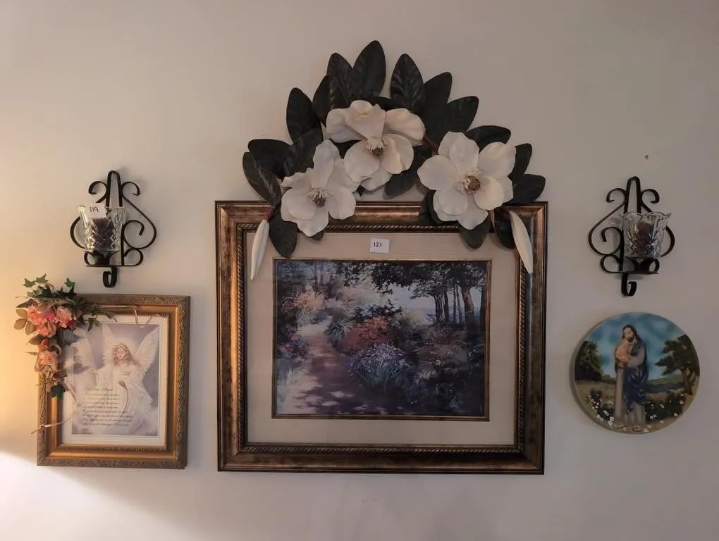 2 pictures, magnolia swag, Jesus plate only