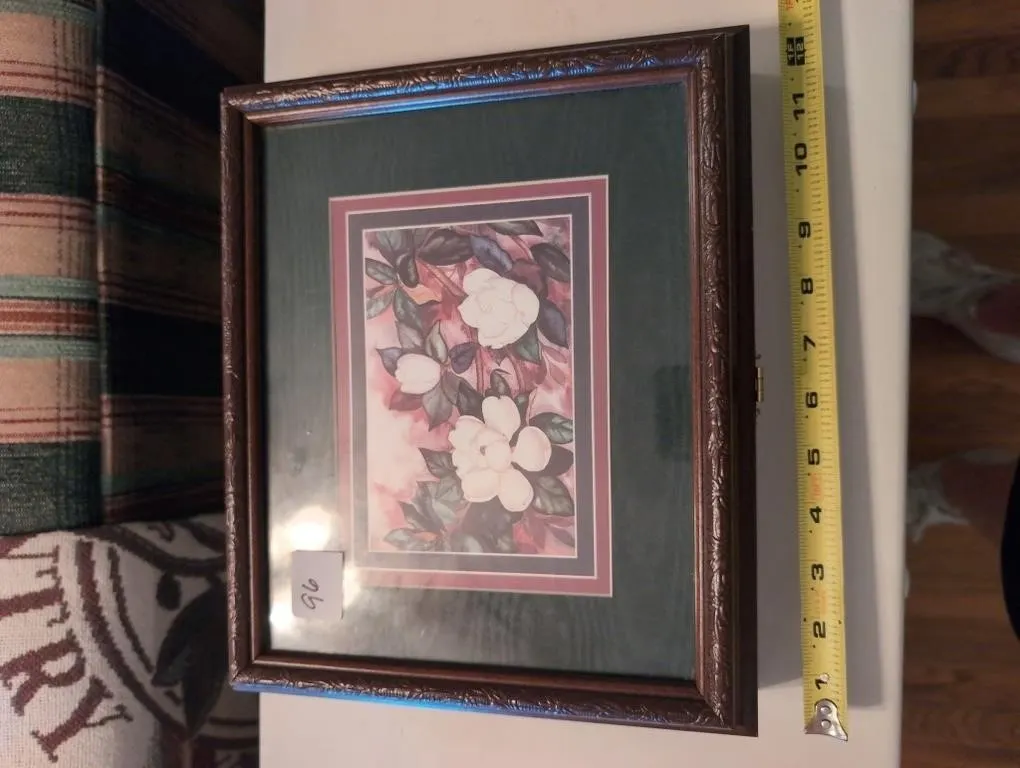 Wood jewelry/keepsake box