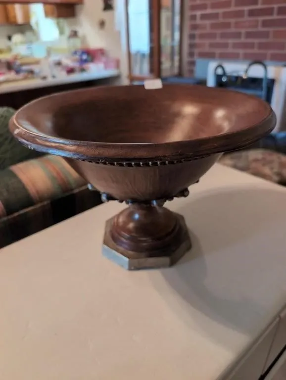 Pedestal bowl