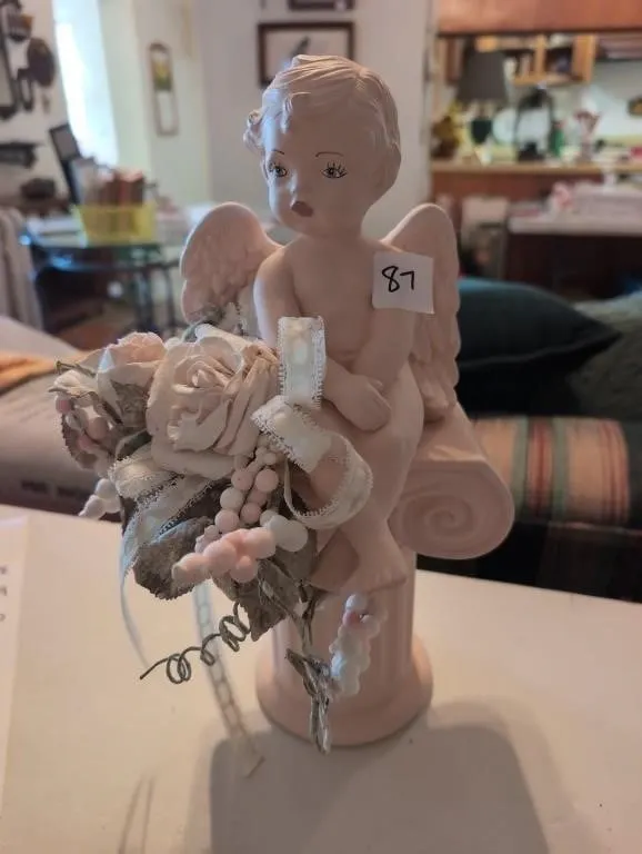 Angel pedestal music box works