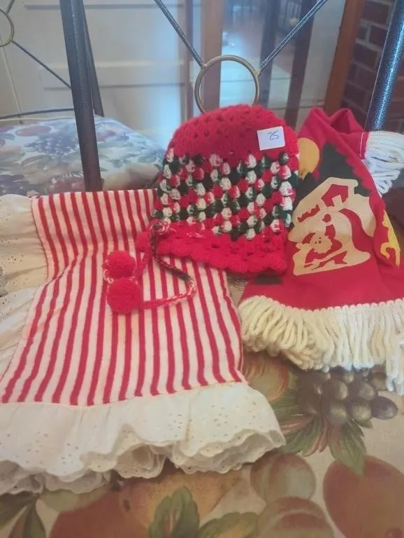 Miscellaneous Christmas items