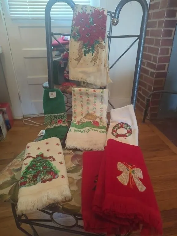 Vintage Christmas Kitchen towels