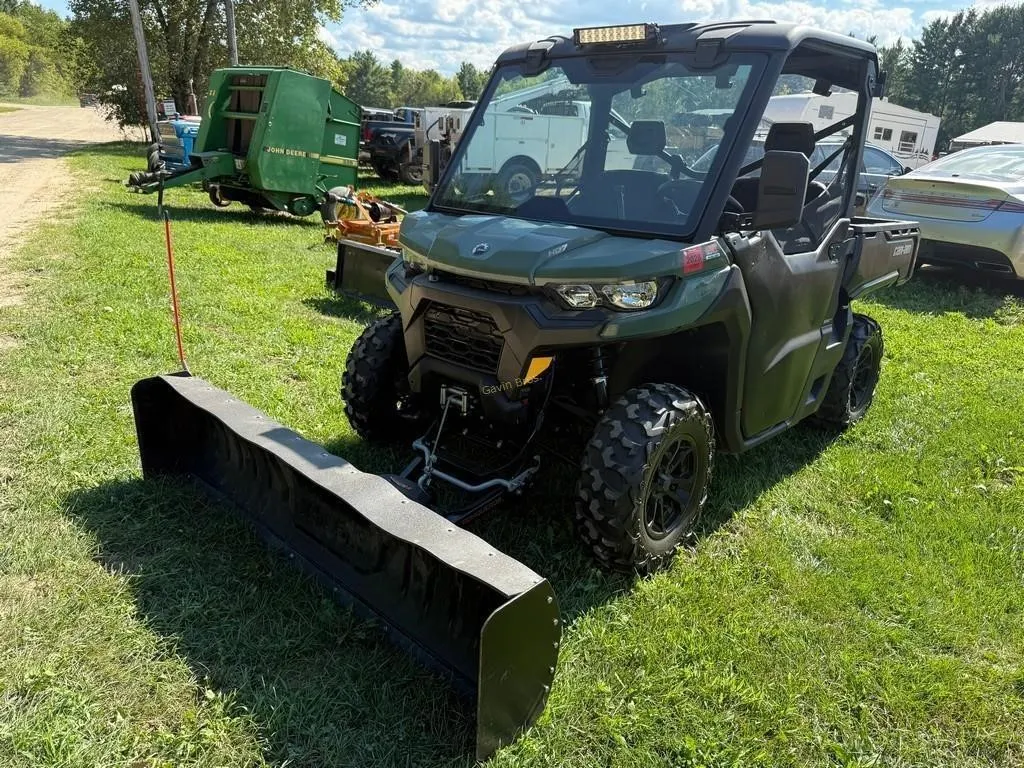 2023 Can-AM Defender HD7 700 UTV
