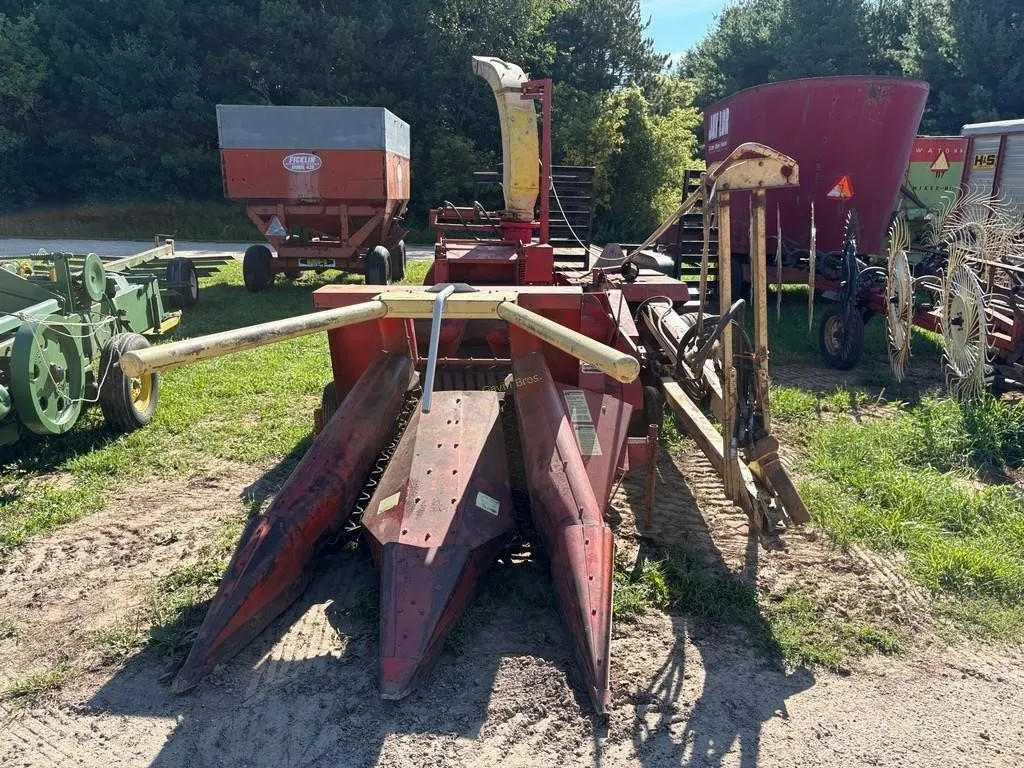 Gehl 750 Forage Harvester