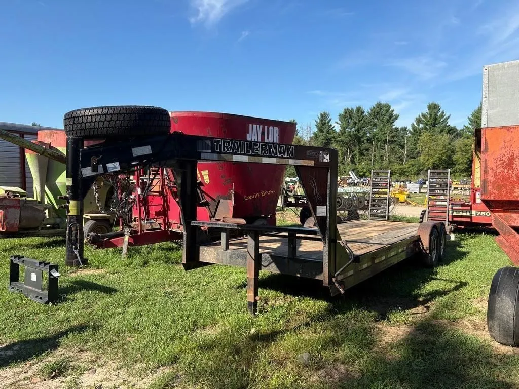 2002 Trailerman Tandem Axle Gooseneck Trailer