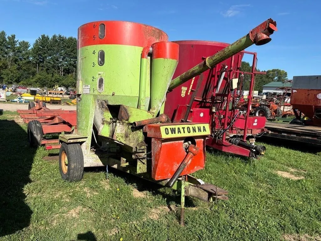 Owatonna 117 Mixer Mill