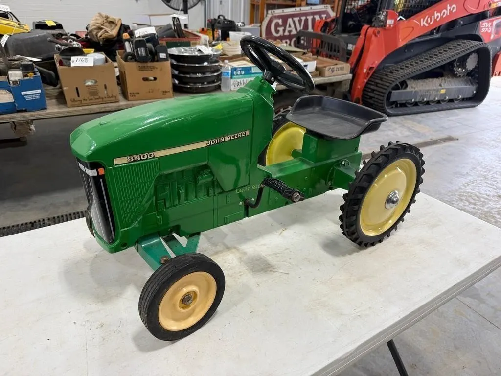 John Deere 8400 Pedal Tractor